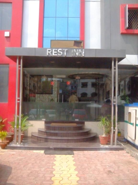 Hotel Rest Inn Lucknow Exterior foto