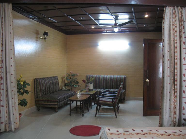 Hotel Rest Inn Lucknow Exterior foto